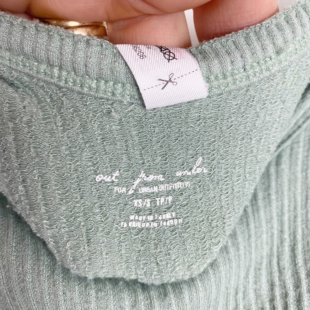 Urban Outfitters Out From Under Ribbed Raw Edge Crop Tank Top Women XS/S Green - Picture 4 of 6
